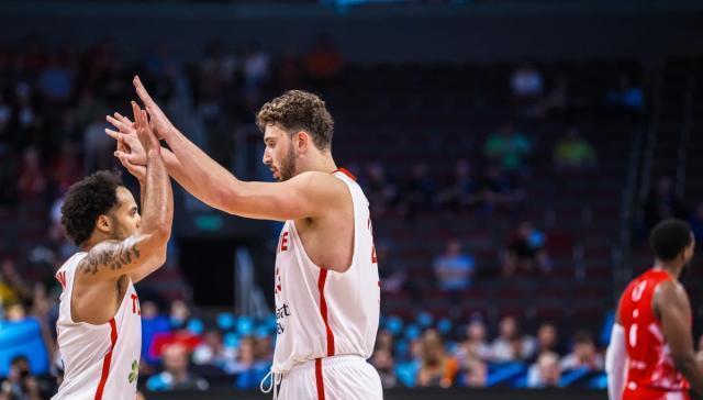 出三双的球, 罚球, 助攻