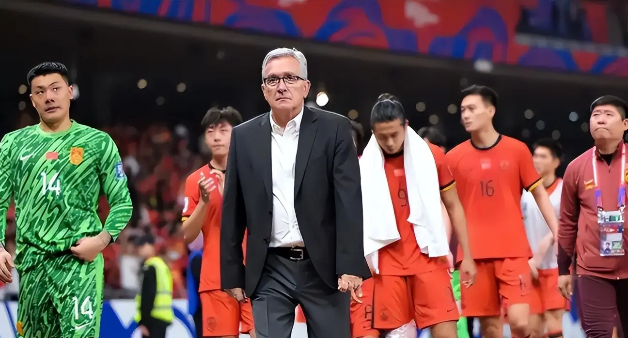 为了这个宝, 教练的职务